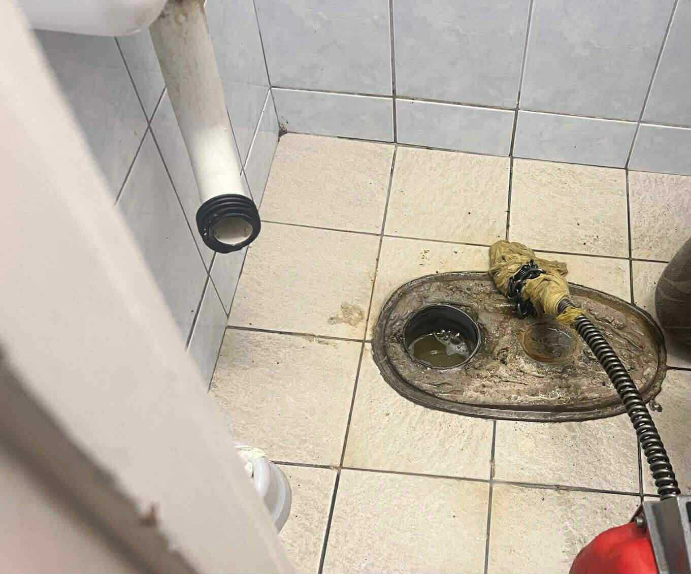 Lefolyó dugulás megszüntetése